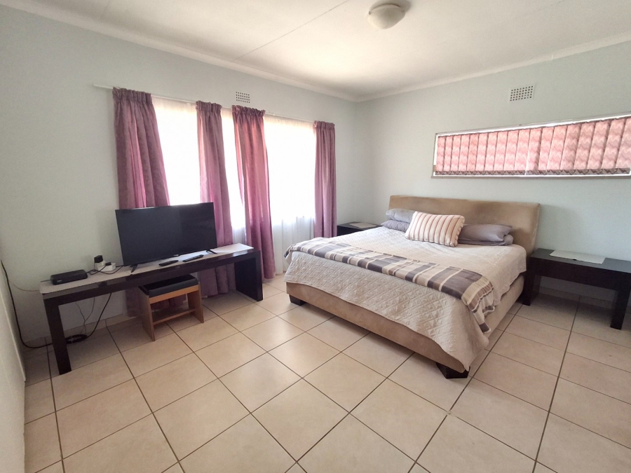 4 Bedroom Property for Sale in Sasolburg Ext 4 Free State